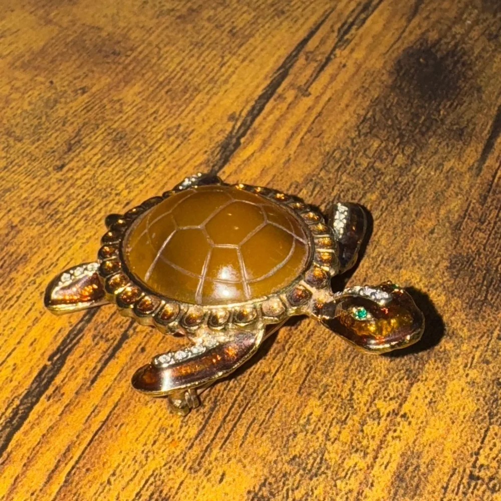 vintage gold-tone turtle brooch cabochon shell & amber rhinestone accents